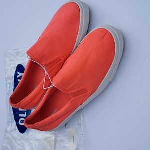 Womens Old Navy Slip-On Shoes size 8 Coral color New